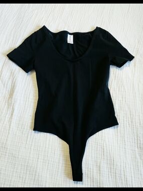 Abound Black Short-Sleeve Scoop Neck Bodysuit